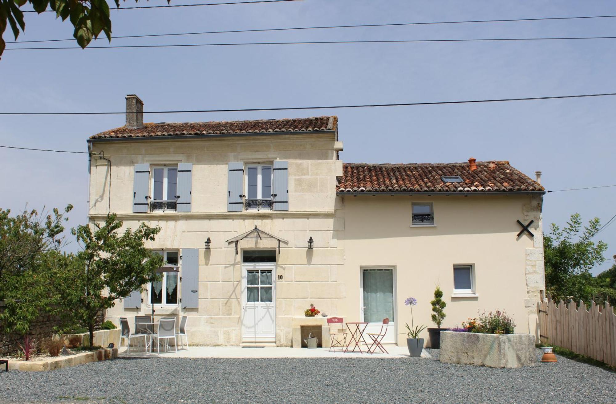 Le Gite Du Verger Saint-Bris-des-Bois Екстериор снимка